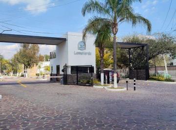 Casa de 4 habitaciones, León · Casa en Venta Loma Verde con Área de Eventos Techada