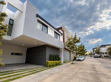 Casa de 3 habitaciones, San Luis Potosí · Casa en Venta en Lomas del Pedregal, San Luis Potosí