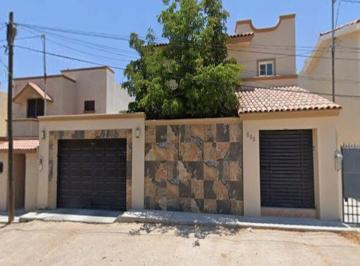 Casa de 4 habitaciones, La Paz · Casa de 350 m² con 4 Recámaras en Venta en Benito Juárez