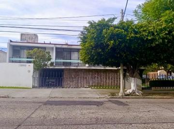 Casa · 417m² · 3 Recámaras · Casa - Arbide
