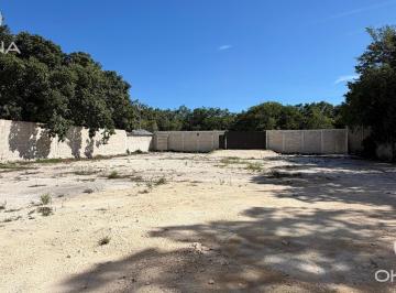 Terreno / Lote · 1246m² · 5 Estacionamientos · Terreno en Renta I Av Huayacán I Olivos