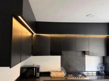 Casa de 4 habitaciones, Querétaro · Excelente Casa con Muy Buena Ubicacion en Queretaro