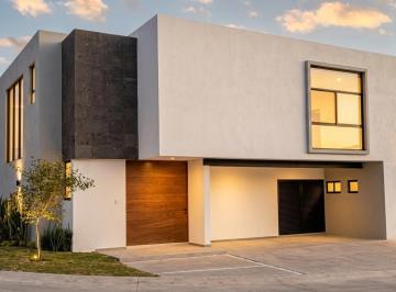 Casa · 296m² · 3 Recámaras · 2 Estacionamientos · Espectacular Casa en Esquina Dentro de Lomas del Molino 3 – Acabados Premium