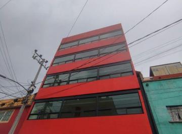Oficina · 180m² · 2 Estacionamientos · Piso Comercial de 180 m