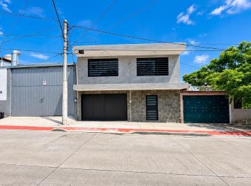 Bodega comercial · 384m² · Bodega en Venta Piletas 4a Sección, León, Guanajuato