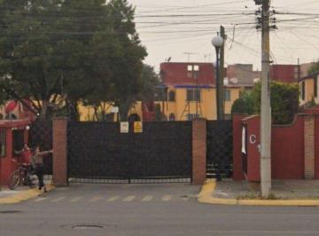 Casa de 3 habitaciones, Toluca · Casa de Remate en Toluca Lerdo, Cerca de Plaza Sendero