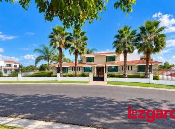 Casa de 5 habitaciones, Atlatlahucan · En Venta Residencia Campestre en Lomas de Cocoyoc