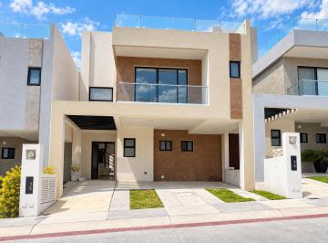 Casa · 137m² · 3 Recámaras · 2 Estacionamientos · Casa en Venta Nuevo Refugio Tossa