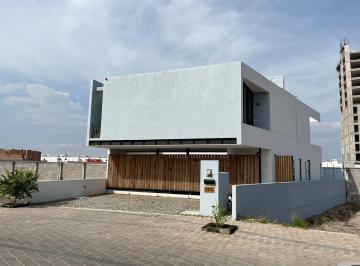 Casa en condominio de 3 habitaciones, Corregidora · Venta de Casa Amueblada en Fraccionamiento Hacienda Carlota, Corregidora, Querétaro