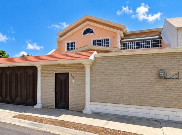 Casa de 5 habitaciones, Pachuca · Venta de Casa en El Fraccionamiento Valle de San Javier en Pachuca de Soto en Hidalgo