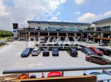 Local en centro comercial , Querétaro · Local en Renta Nuevo Refugio Querétaro Fácil Acceso y Amplio Estacionamiento