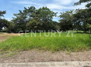 Terreno / Lote · 500m² · Terreno Residencial 1ra Etapa, con Vista a Campo de Golf en Altozano