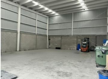 3c725b957a5b8e5331bb2252391021f0dfefc29f9c44394095693995584aec02 · Bodega en Renta 242 m² Ape Park Peñaflor | Oficina con Vista a Planta
