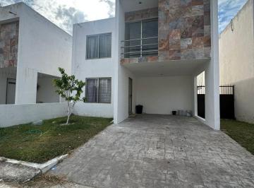 Casa · 3 Recámaras · Se Renta Casa Ubicada en El Fraccionamiento Valle del Águila, Campeche