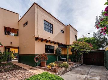 6a73098f43739def1b53c6001a9fabf2b00f5ac1efa75e3ba841d70fbf218b8e · Casa en Venta en San Miguel de Allende, 3 Recámaras con Rooftop y Cochera