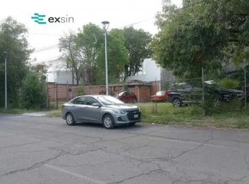 1 · Terreno en Renta en Esquina Cerca de Plaza Dorada
