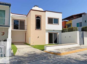 Casa · 180m² · 3 Recámaras · 2 Estacionamientos · Casa en Las Animas