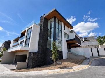 Casa de 5 habitaciones, Monterrey · Casa en Venta en Monterrey Carretera Nacional Sierra Alta