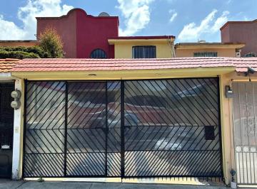 fachada · Casa de 2 Niveles en Valle del Tenayo