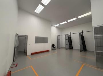 Bodega comercial · 82m² · Bodega Comercial - Vista Hermosa