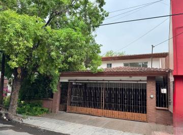 Casa de 3 habitaciones, San Pedro Garza García · Casa en Venta en Los Rios
