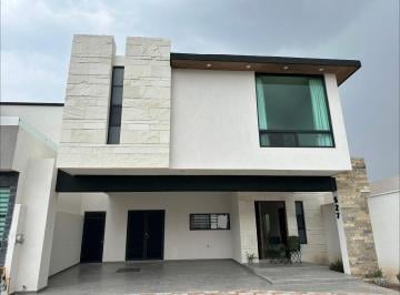 Casa de 3 habitaciones, Arteaga · Casa Nueva en Renta | Privanzas del Campestre