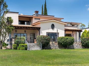 c5c04f0eb2ab8fbcb67e46252e5e9a6b80024e30fa20a26306e54fe327230669 · Casa en Venta en San Miguel de Allende con 6 Recámaras y en Zona Exclusiva
