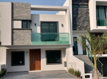 0013a17d84b68e1a013d6e820b6809e7595c7c0a89afb239efb931af33e26157 · Casa en Venta en La Cima, Zapopan, Jal.