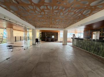 Local comercial · 300m² · Local - Fuentes de Satélite