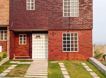 Casa de 3 habitaciones, Tuxtla Gutiérrez · Casa en Venta, Fracc Bosques de La Trinidad, Tuxtla Gutierrez, Chiapas
