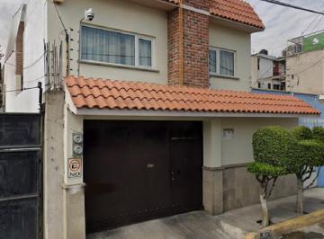 Casa de 4 habitaciones, Gustavo A. Madero · Casa en Lindavista Vallejo, Cerca de Hospital, Plazas, Eje Central, Clz Vallejo y Cch.