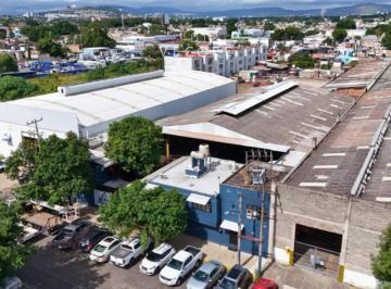 1 · Nave Industrial en Venta con Inquilino, Lomas de Polanco, Guadalajara