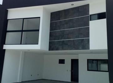 946e6bb2f32d61ac3ee36de3b328ac00dd045821ecda0728ae2fae4e5e76bd10 · Se Vende Hermosa Casa en Privada Cerca del Colegio Americano