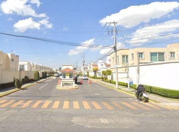 Casa de 3 habitaciones, Toluca · Casa de Remate en Luis Gonzaga, Toluca de Lerdo, Cerca de Sendereo Toluca