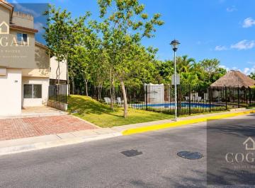 Casa · 122m² · 3 Recámaras · 2 Estacionamientos · Casa en Renta en Residencial Catania, Cancún | Entorno Residencial