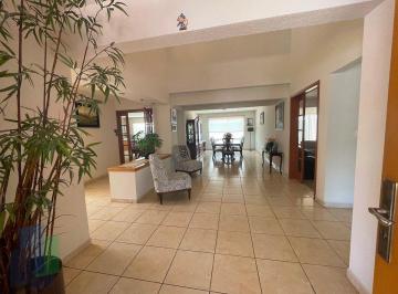be7a3d257b155d87a78a3b4facd0353195f50ee635253df62480fc553648fb26 · Casa en Venta con 5 Recámaras y Alberca Zona Colinas del Bosque Corregidora