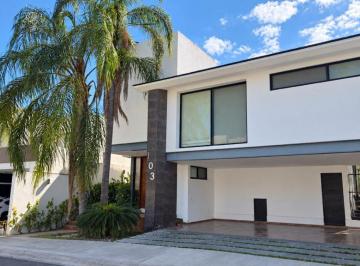 Casa de 3 habitaciones, Monterrey · Privada Carolco, Monterrey Sur, Casa en Venta