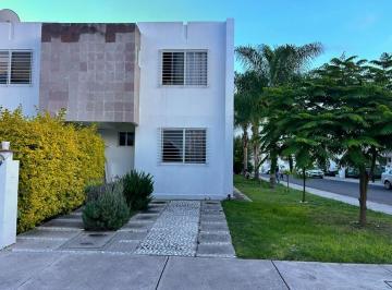 Casa de 3 habitaciones, Querétaro · Casa en Renta en Viñedos, Querétaro, Condominio Paysandu | 3 Recámaras