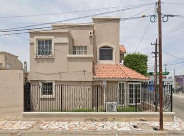 Casa de 3 habitaciones, Mexicali · Casa en Venta en 31 de Diciembre Lazaro Cardenas Mexicali Baja California