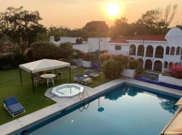 Casa de 5 habitaciones, Cuernavaca · Casa Amueblada en Delicias