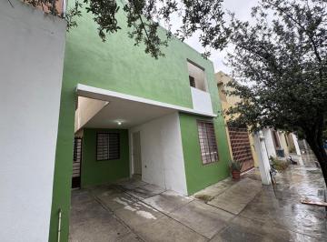 Dúplex de 3 habitaciones, Apodaca · Casa Privada Triana Bosques Apodaca