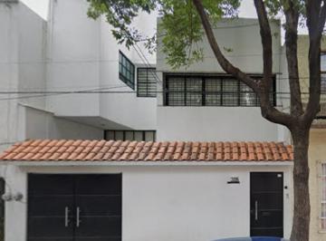 Casa de 4 habitaciones, Iztapalapa · Casa en Heroes de Churubusco, Iztapalapa, con Patio, Cerca de Clz Viga, Plazas Comerciales.
