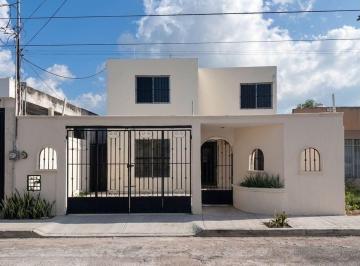 Casa de 3 habitaciones, Mérida · Casa en Venta en Francisco de Montejo. Mérida.