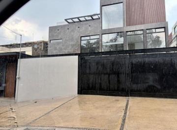 Casa de 3 habitaciones, Naucalpan de Juárez · Venta de Residencia Recién Remodelada en Satélite