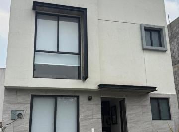 Casa · 145m² · 3 Recámaras · 2 Estacionamientos · Hermosas Casas de 3 Niveles $4,570,000 en Tlalnepantla. San Jerónimo Tepetlacalco.