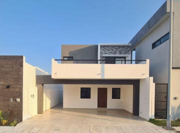 Casa de 3 habitaciones, Alvarado · Casa en Venta en Lomas de La Rioja con Gran Terraza