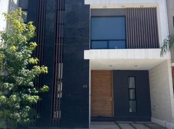 Casa de 3 habitaciones, Pachuca · Gema Residencial. 144 m² Terreno. 3 Recamaras Amplias. Exclusividad y Lujo. Salida a Mexico. Privada
