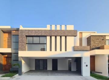 Casa de 3 habitaciones, Alvarado · Casa en Venta Lomas de La Rioja, Alberca y Roof Garden