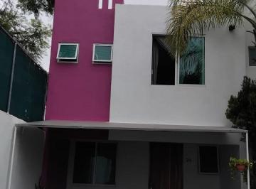 Casa de 2 habitaciones, Guadalajara · Casa en Venta en Jardines del Tepeyac