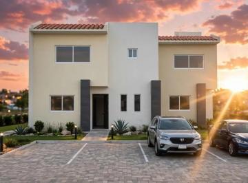 1 · Casa en Venta en San Isidro Juriquilla, 3 Recámaras, Salta Tv en Pb